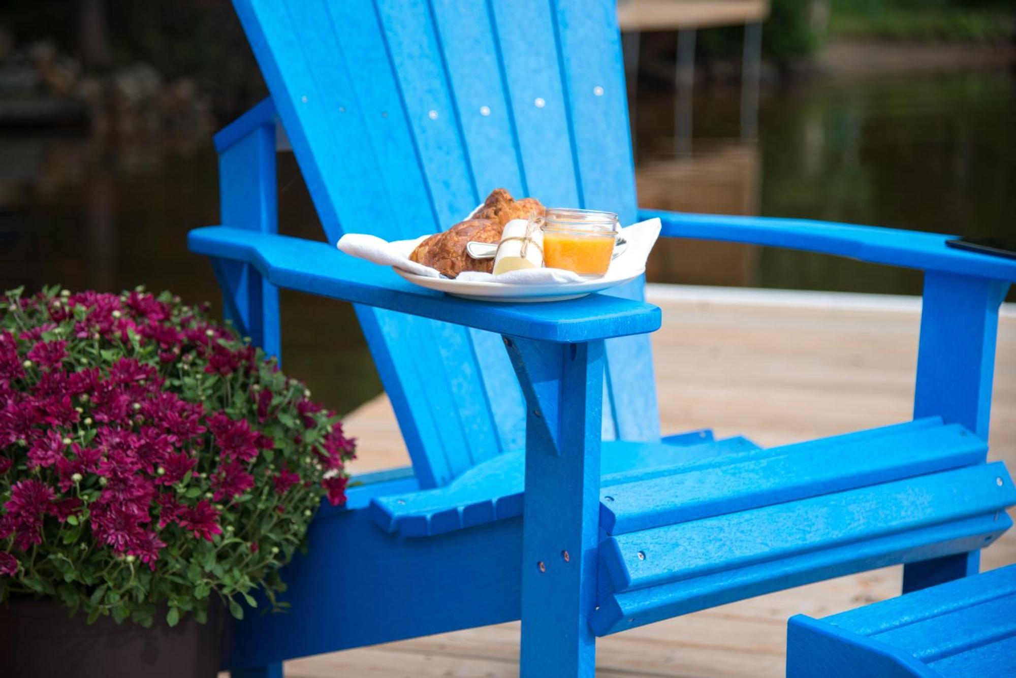 Отель Haliburton Post House Minden Экстерьер фото